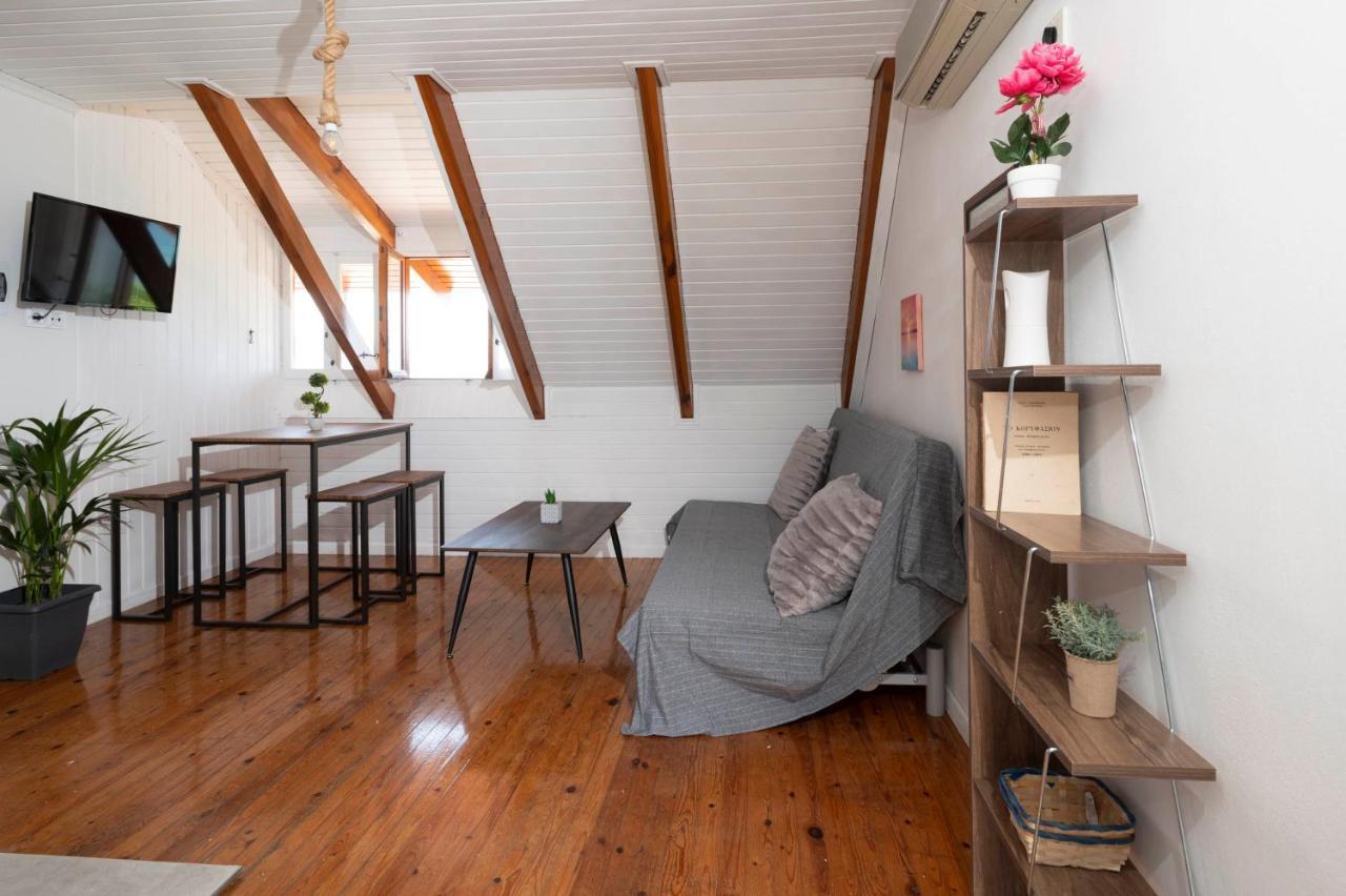 Giorgos House Attic Apartment Gialova Luaran gambar
